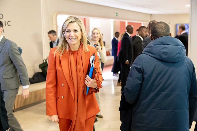 Queen Máxima knows how to stand out in Davos