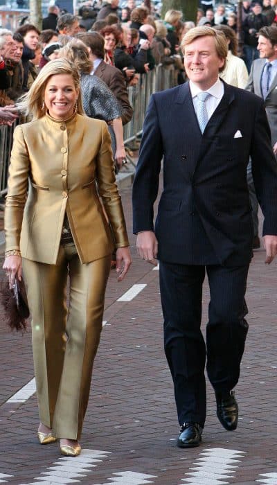 Gouden broekpak van Valentino