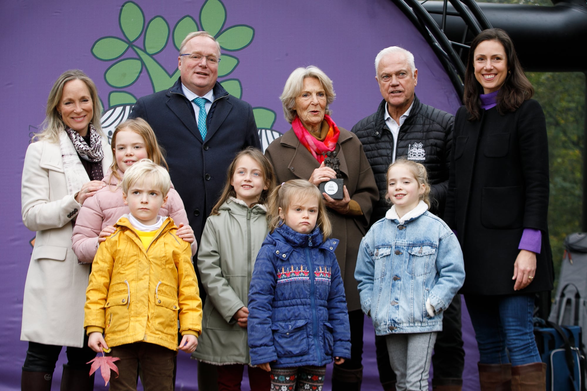 Hoe is het nu met het gezin van prins Carlos en prinses Annemarie