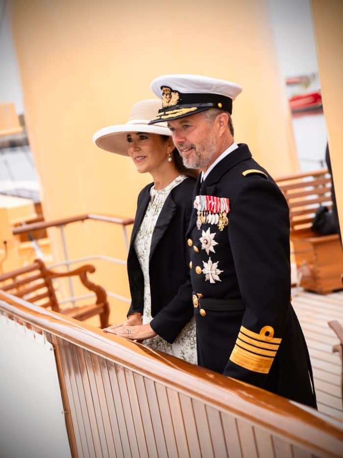 Koning Frederik en koningin Mary zomertour Dannebrog
