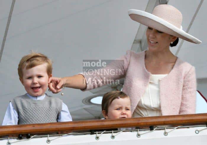 Mary hoed Susanne Juul