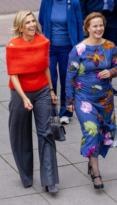 Mouwloze top met losse, brede kraag