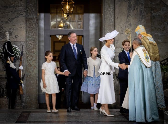 Te Deum on the occasion of the celebration of the King and Queens Golden wedding ADEL ROYALS MONACHY KONIGLICH ROYAUX ROYALTY QUEEN PRINCESS KING