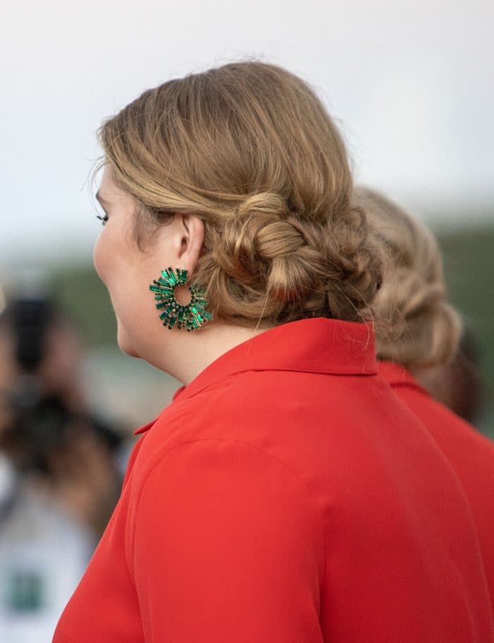 Princess Amalia and Queen Maxima and King Willem-Alexander arriving in Willemstad