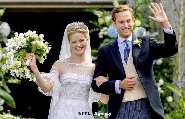 Wedding of Princess Marie Caroline of Liechtenstein and Leopoldo Maduro Vollmer at the cathedral in Vaduz.. ADEL ROYALS MONACHY KONIGLICH ROYAUX ROYALTY QUEEN PRINCESS KING