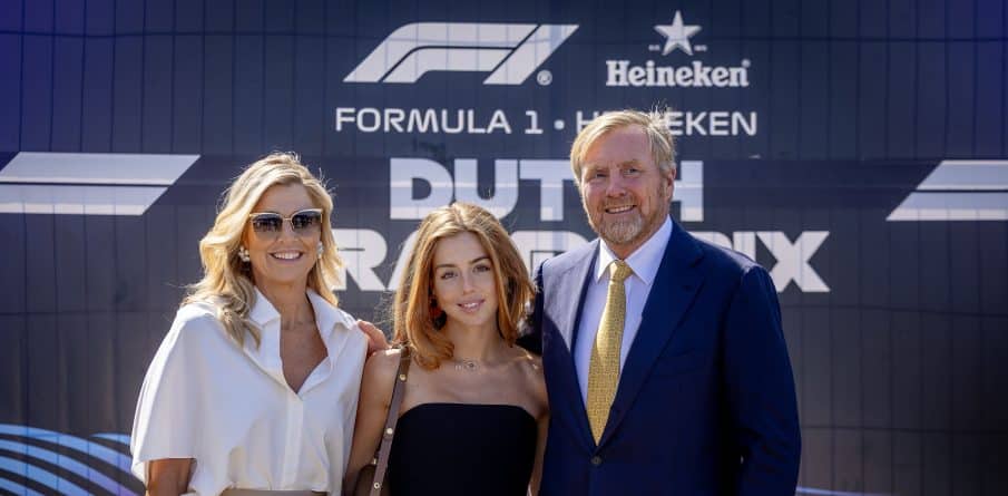 King Willem-Alexander and Queen Maxima and Princess Alexia at the F1 Grand Prix ADEL ROYALS MONACHY KONIGLICH ROYAUX ROYALTY QUEEN PRINCESS KING