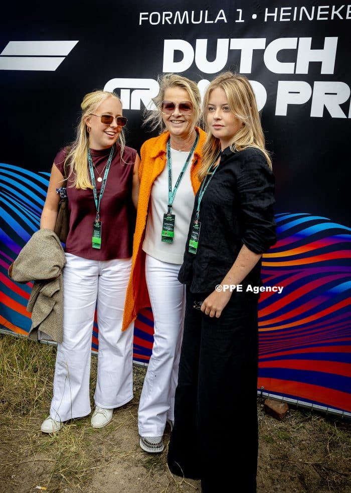 King Willem-Alexander and Queen Maxima and Princess Alexia at the F1 Grand Prix ADEL ROYALS MONACHY KONIGLICH ROYAUX ROYALTY QUEEN PRINCESS KING