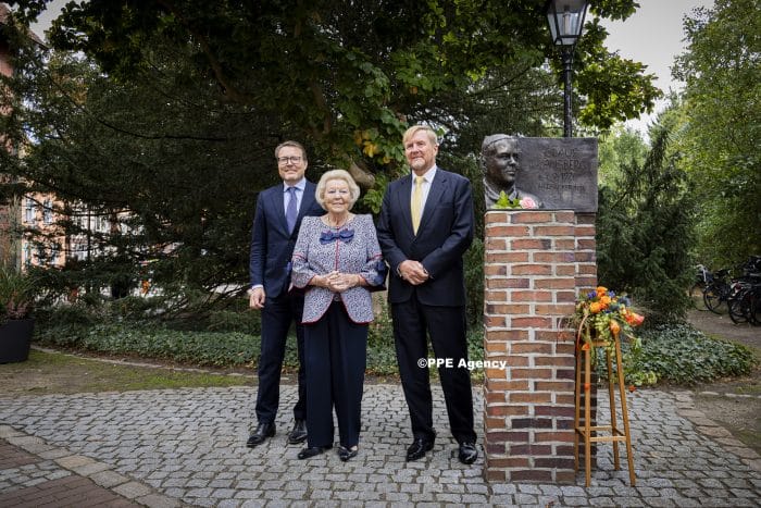 Germany King Willem-Alexander and Princess Beatrix and Prince Constantijn ADEL ROYALS MONACHY KONIGLICH ROYAUX ROYALTY QUEEN PRINCESS KING PRINCE © RHC by Nieboer/PPE.ADEL ROYALS MONACHY KONIGLICH ROYAUX ROYALTY QUEEN PRINCESS KING