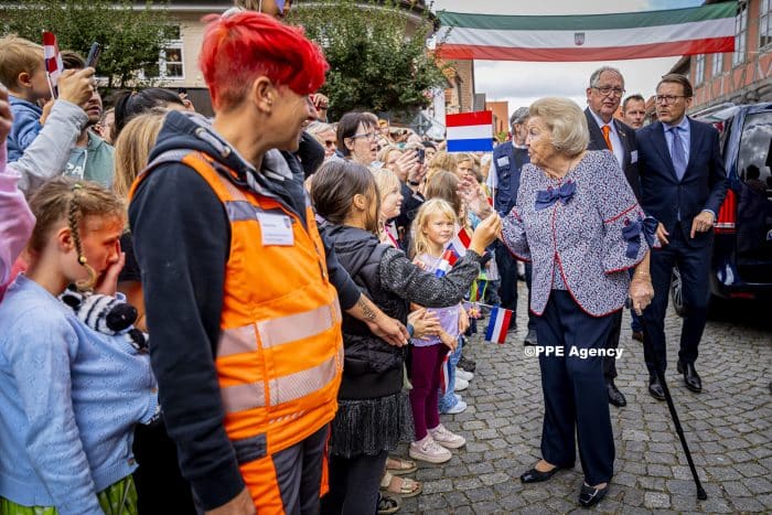 Germany King Willem-Alexander and Princess Beatrix and Prince Constantijn ADEL ROYALS MONACHY KONIGLICH ROYAUX ROYALTY QUEEN PRINCESS KING PRINCE © RHC by Nieboer/PPE.ADEL ROYALS MONACHY KONIGLICH ROYAUX ROYALTY QUEEN PRINCESS KING