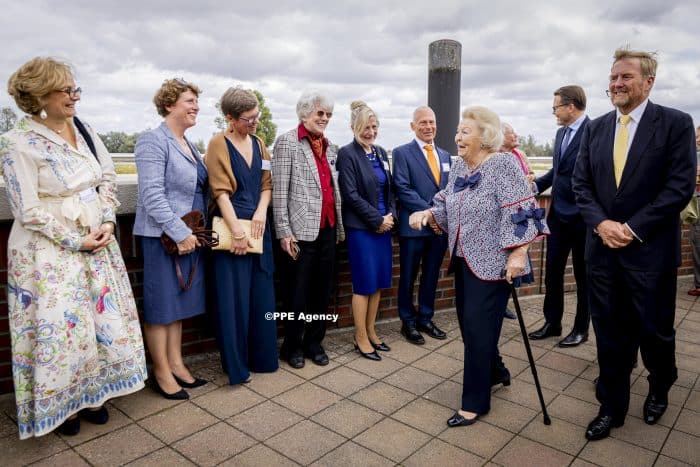 Germany King Willem-Alexander and Princess Beatrix and Prince Constantijn ADEL ROYALS MONACHY KONIGLICH ROYAUX ROYALTY QUEEN PRINCESS KING PRINCE © RHC by Nieboer/PPE.ADEL ROYALS MONACHY KONIGLICH ROYAUX ROYALTY QUEEN PRINCESS KING