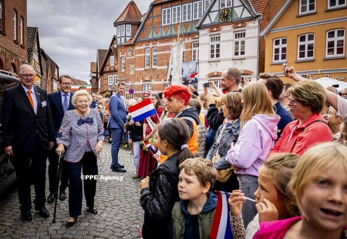 Germany King Willem-Alexander and Princess Beatrix and Prince Constantijn ADEL ROYALS MONACHY KONIGLICH ROYAUX ROYALTY QUEEN PRINCESS KING PRINCE © RHC by Nieboer/PPE.ADEL ROYALS MONACHY KONIGLICH ROYAUX ROYALTY QUEEN PRINCESS KING